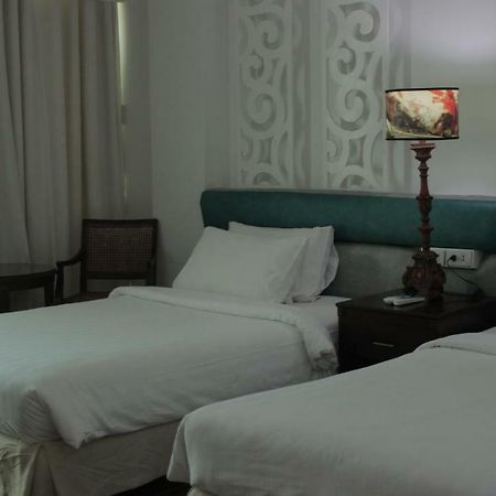 Отель Vitalis White Sands Santiago  Экстерьер фото