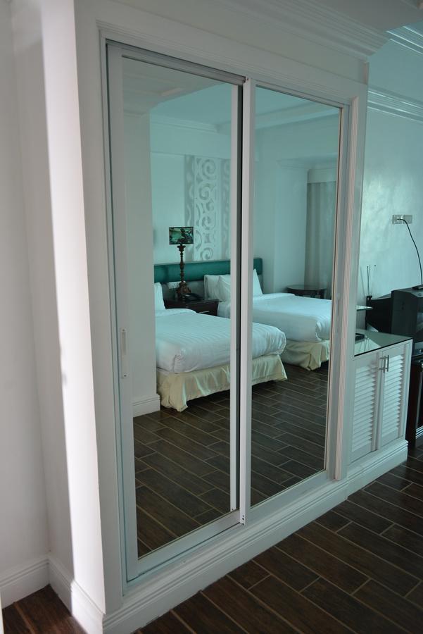 Отель Vitalis White Sands Santiago  Экстерьер фото